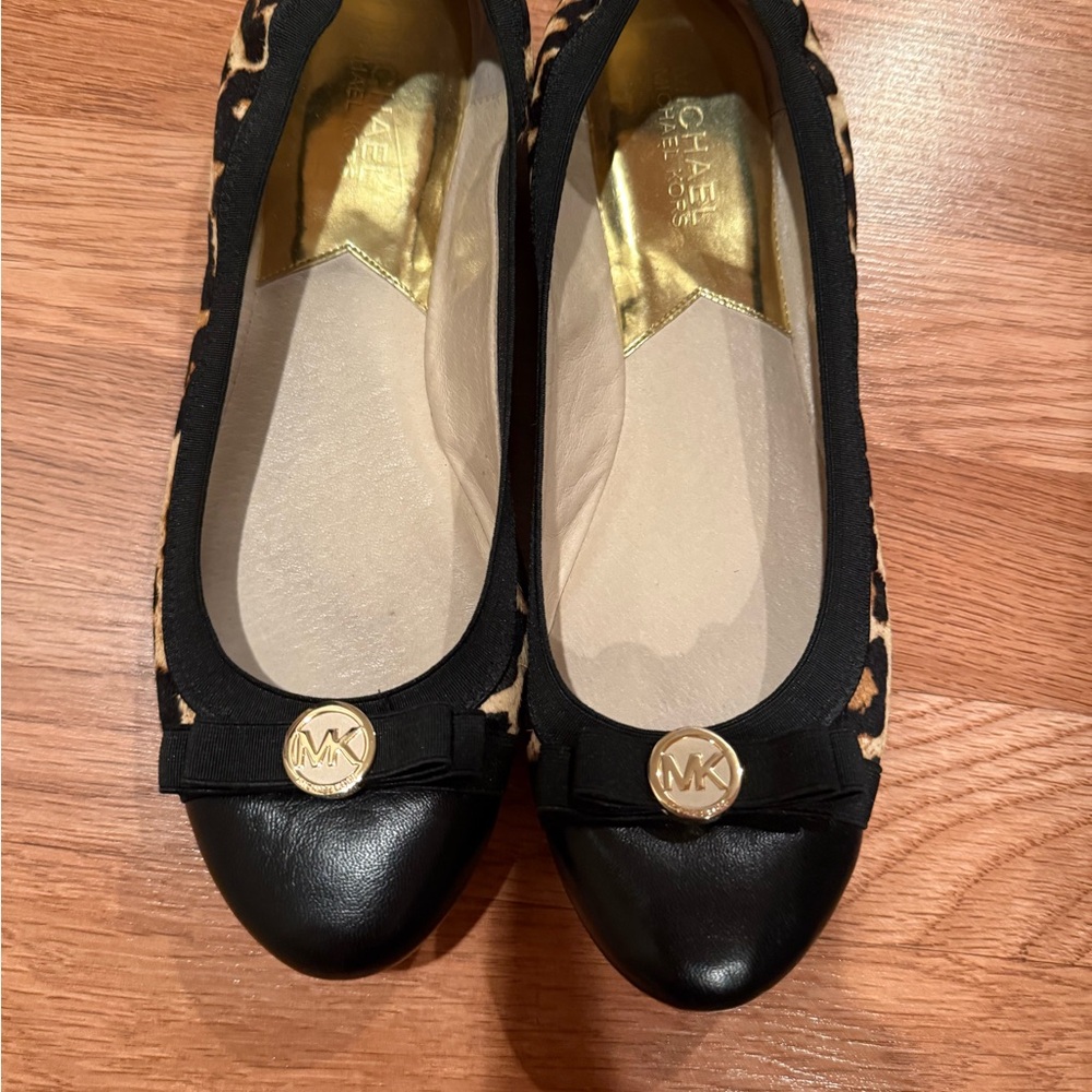 Michael Kors Black and Leopard Print Loafers